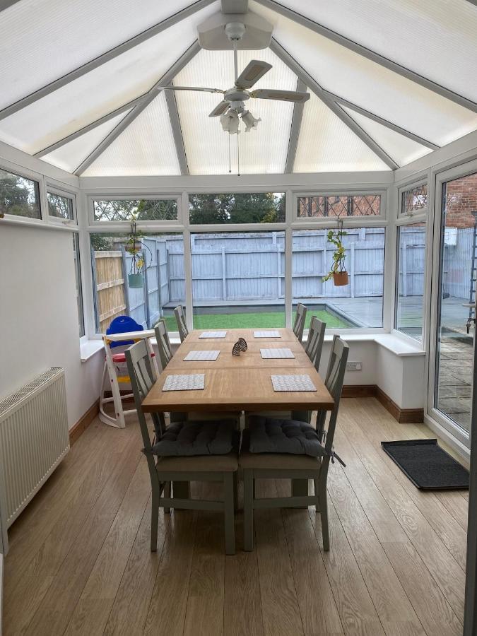 Ideal Abode Greenfields Chester Exterior foto